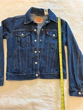 Levi's Women's Dark Blue Denim Trucker Jacket